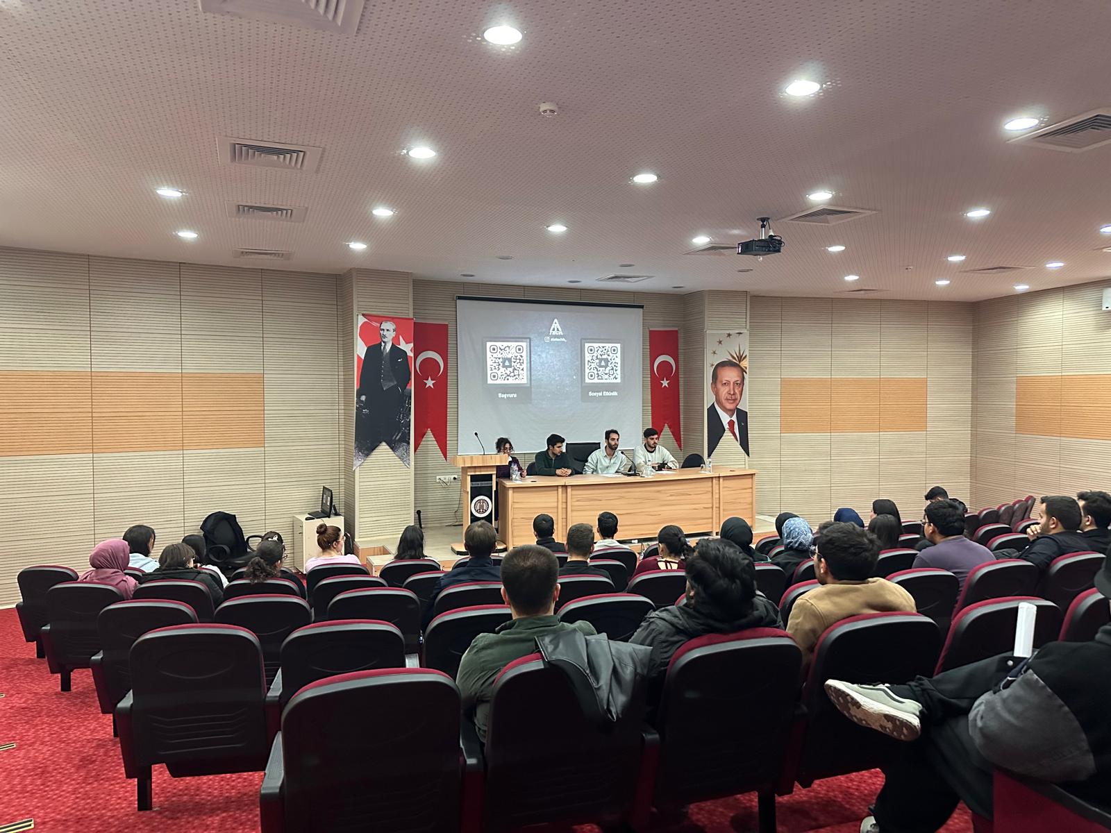 Kulüp Üyeleri ile Tanışma Toplantısı